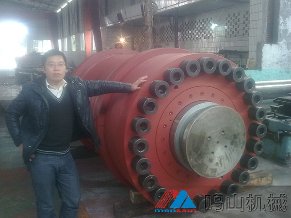 高端出口大型液压缸（大吨位液压缸,大缸径液压缸）_web